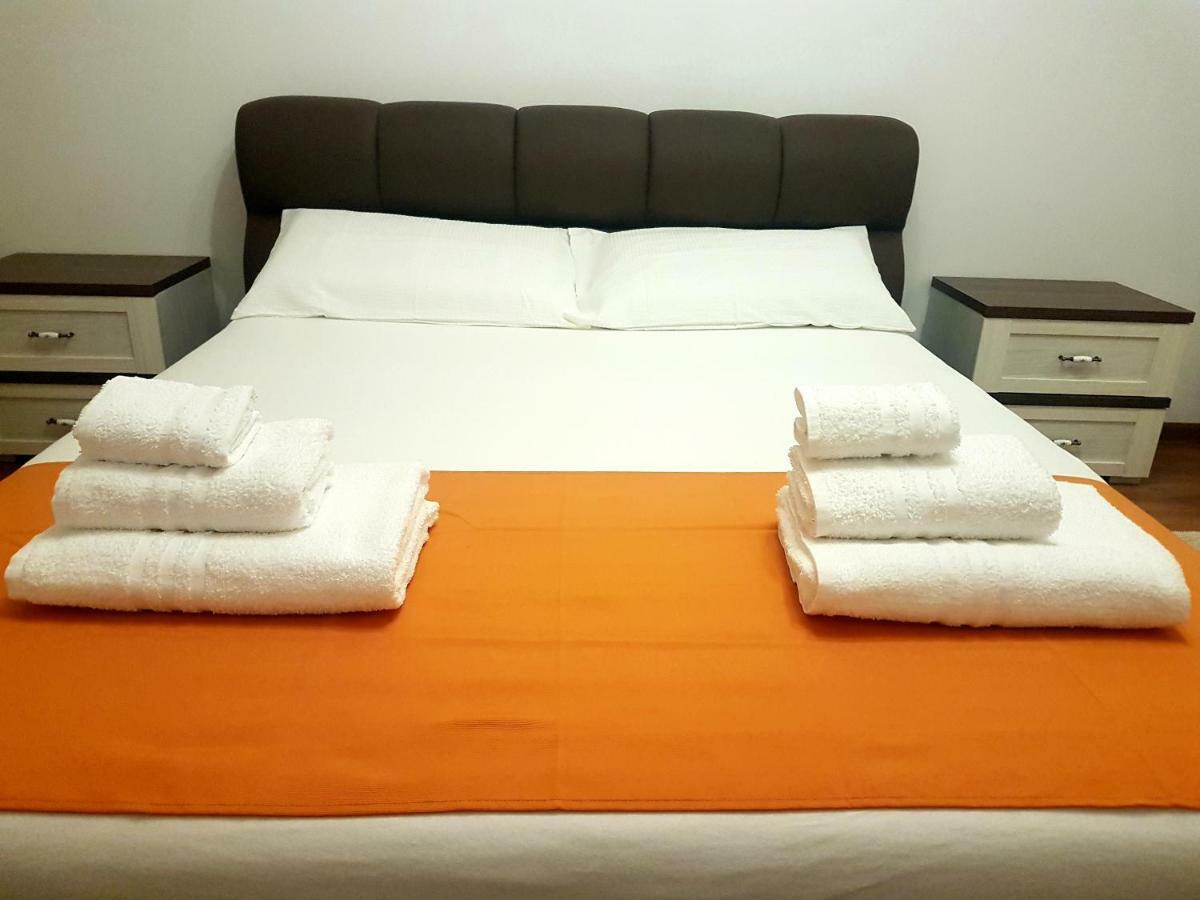 Dream Apartment Brasov - West Exteriör bild